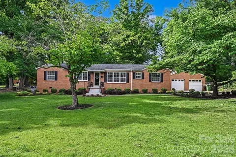 704 Marion Sims Dr, Lancaster, SC 29720
