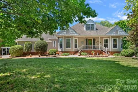 240 Canvasback Rd, Mooresville, NC 28117