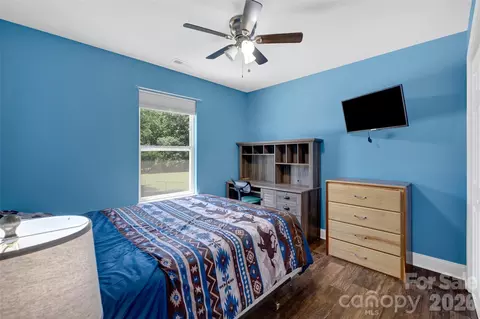 Bedroom - 359 Rash Rd, Olin, NC 28660 photo 2 of 4