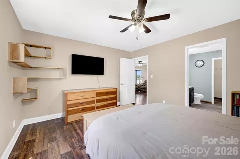 Bedroom - 359 Rash Rd, Olin, NC 28660 photo 1 of 4