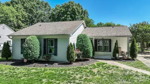 8831 Gamesford 74 Dr #74, Charlotte, NC 28277