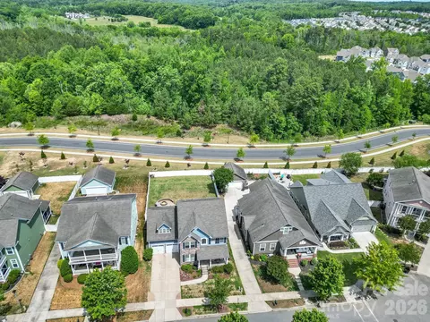 View/Area - 16416 Leavitt Ln, Davidson, NC 28036 photo 2 of 5