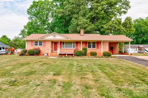 751 Pleasantdale Dr, Shelby, NC 28150