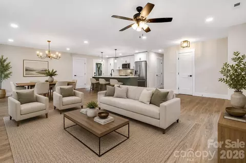 4 Barnes Rd, Asheville, NC 28803