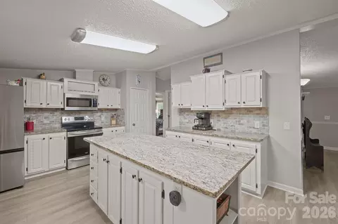 Kitchen - 1855 Burris Rd, Conover, NC 28613 photo 1 of 5