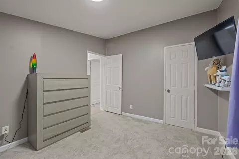 Bedroom - 1855 Burris Rd, Conover, NC 28613 photo 6 of 8