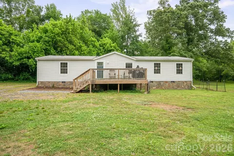 Exterior - 1855 Burris Rd, Conover, NC 28613 photo 2 of 4