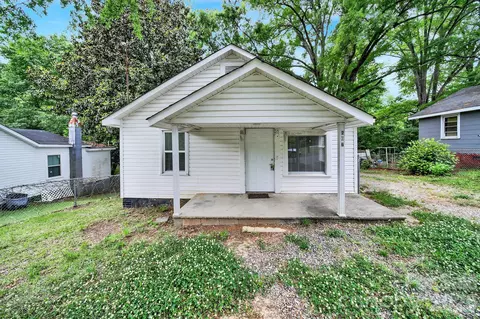 807 Evening Shade Ln, Gastonia, NC 28052
