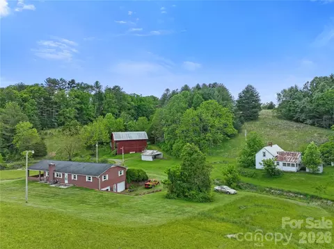 52 Will Smith Ln, Leicester, NC 28748