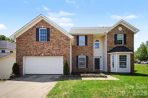 3306 Daniel Place Dr, Charlotte, NC 28213