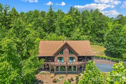 482 Gap Creek Rd, Zirconia, NC 28790