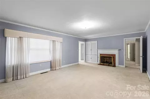 Living - 503 N Jackson Rd, Lancaster, SC 29720 photo 3 of 6