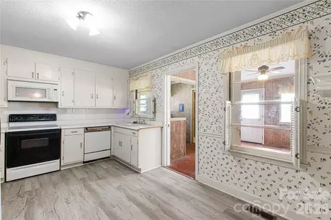 Kitchen - 503 N Jackson Rd, Lancaster, SC 29720 photo 1 of 2
