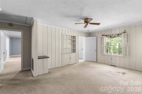 Living - 503 N Jackson Rd, Lancaster, SC 29720 photo 6 of 6