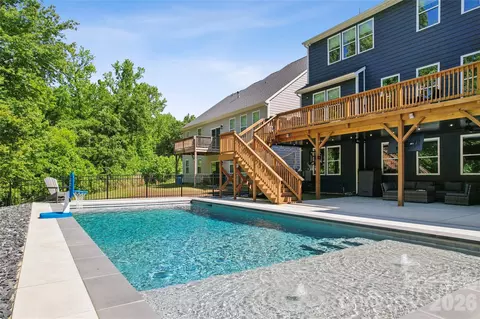 1074 Weir Ct, Fort Mill, SC 29708