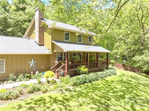 300 Kelly Springs Rd, Waynesville, NC 28786