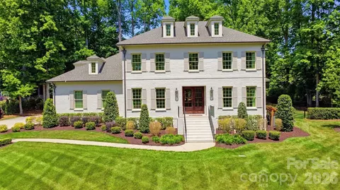 2510 Gleneagles Dr, Gastonia, NC 28056