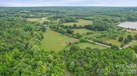 1207 Ramseur Rd, Bessemer City, NC 28016