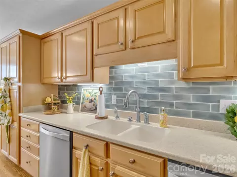 Kitchen - 88 Adams Dr, Clyde, NC 28721 photo 3 of 4