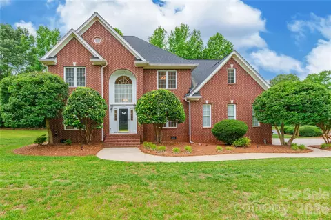 1782 Farrow Dr, Rock Hill, SC 29732