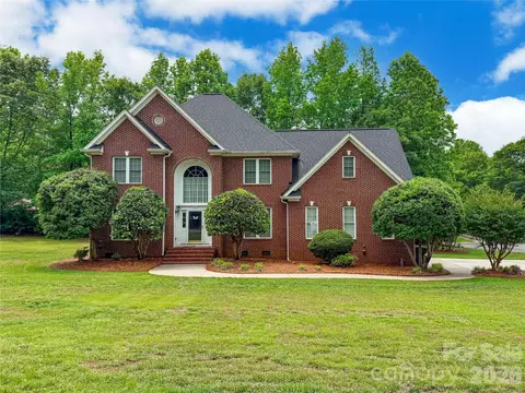 1782 Farrow Dr, Rock Hill, SC 29732