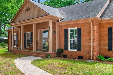 7148 Powder Mill Pl, Charlotte, NC 28277