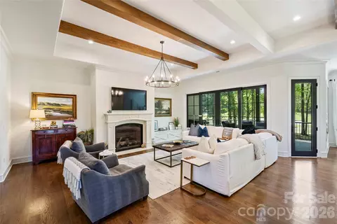 Living - 18300 Scotscraig Ln, Cornelius, NC 28031 photo 2 of 7
