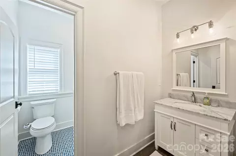 Bath - 18300 Scotscraig Ln, Cornelius, NC 28031 photo 7 of 8