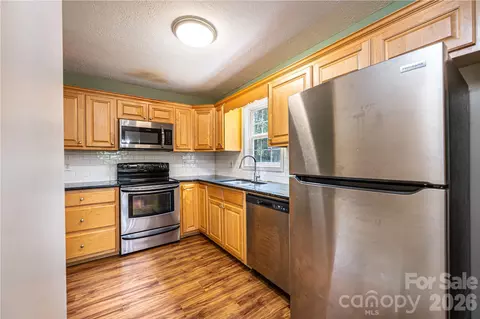 Kitchen - 5319 Eider Ln, Granite Falls, NC 28630 photo 2 of 2