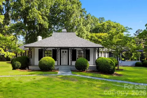 1314 Park Ln, Gastonia, NC 28052