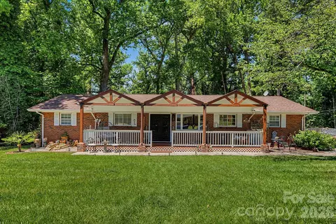 5127 Hoover Dr, Charlotte, NC 28269