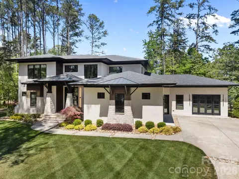132 Binns Rd, Mooresville, NC 28117