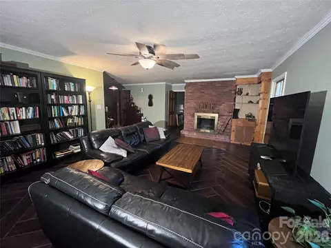 Living - 231 Davis Dr, Morganton, NC 28655 photo 3 of 6