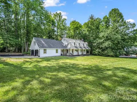 213 Raintree Dr, Hendersonville, NC 28791