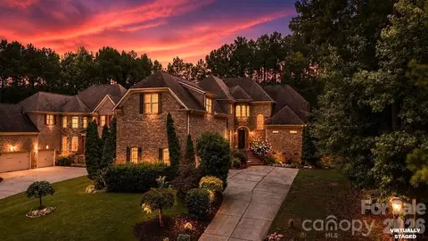 275 Palm Cove Way, York, SC 29745