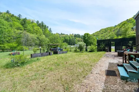 Exterior - 72 Amos Creek Rd, Marshall, NC 28753 photo 6 of 10