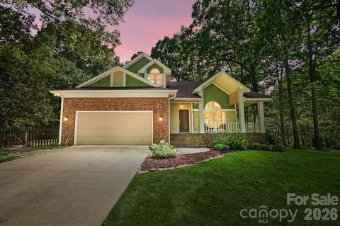 3025 Abingdon Ave, Monroe, NC 28110