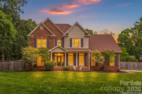 1305 Mill Race Ln, Matthews, NC 28104