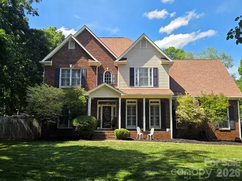 1305 Mill Race Ln, Matthews, NC 28104