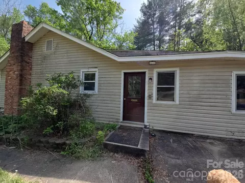 208 Mckinnish Cove Rd, Asheville, NC 28806