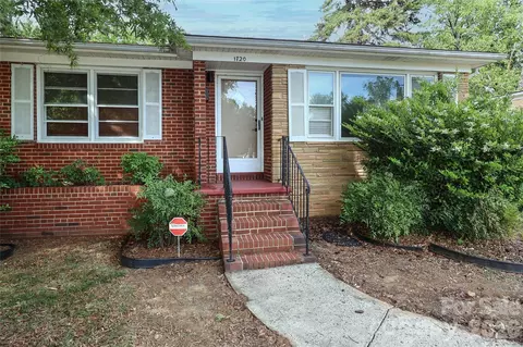 1720 Miles Ct, Charlotte, NC 28216