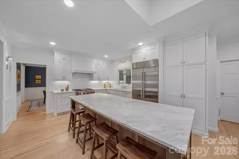 5631 Colony Rd, Charlotte, NC 28226