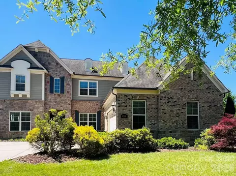 1719 Emory Oak Dr, Charlotte, NC 28270