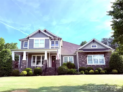1077 Wessington Manor Ln, Fort Mill, SC 29715