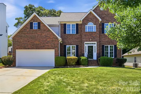 157 Lighthouse Rd, Mount Holly, NC 28120