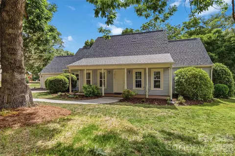 4710 Benridge Ln, Charlotte, NC 28226