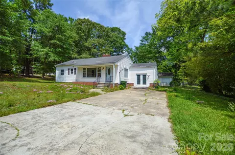 605 Gillsbrook Rd, Lancaster, SC 29720