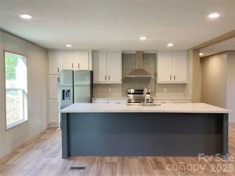 2226 Harris Henrietta Rd, Mooresboro, NC 28114