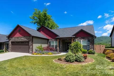 407 Bell Lily Dr, Weaverville, NC 28787