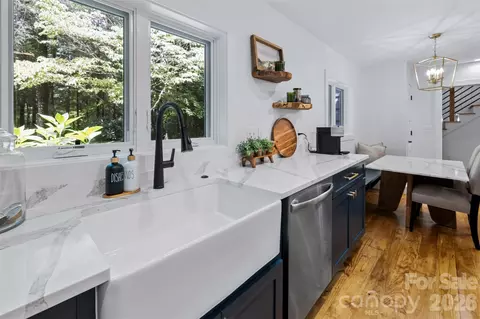 Kitchen - 162 Highview Rd, Cashiers, NC 28717 photo 9 of 9